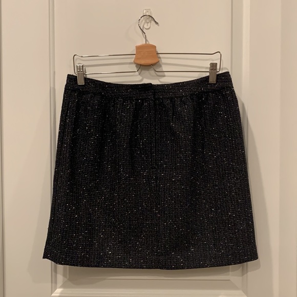 🪩 Glimmering Tweed Mini Skirt (with Pockets!) - Picture 3 of 6